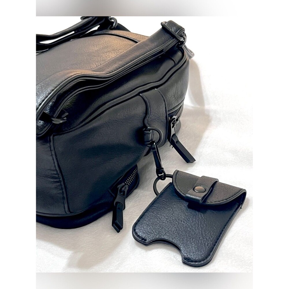 Bad Bunny El Ultimo Tour Del Mundo 2022 Mini Backpack & Sanitizer Like NEW - Picture 5 of 6